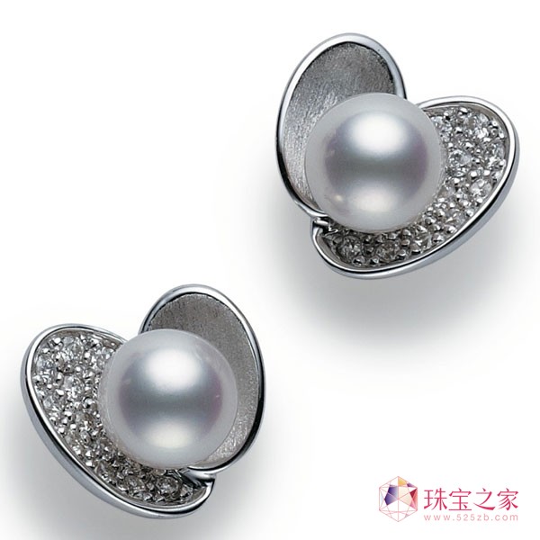 18K白金日本Akoya珍珠耳環(huán)配鉆石