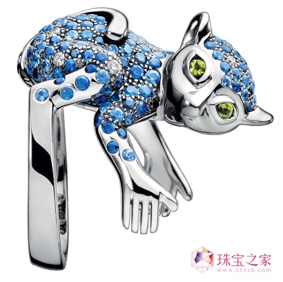 寶詩龍boucheron 狐猴戒指 ,采用藍(lán)寶石、橄欖石