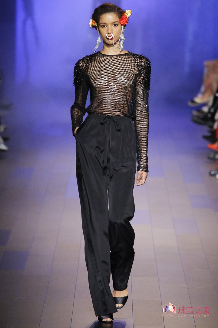 Naeem Khan 2018ϵЕrb