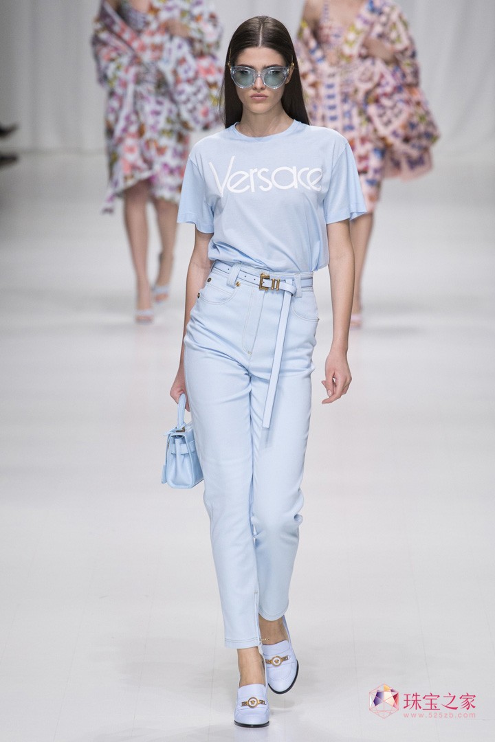 VERSACE ˼ OӋ  rb Dv Ԫ Ħ ^