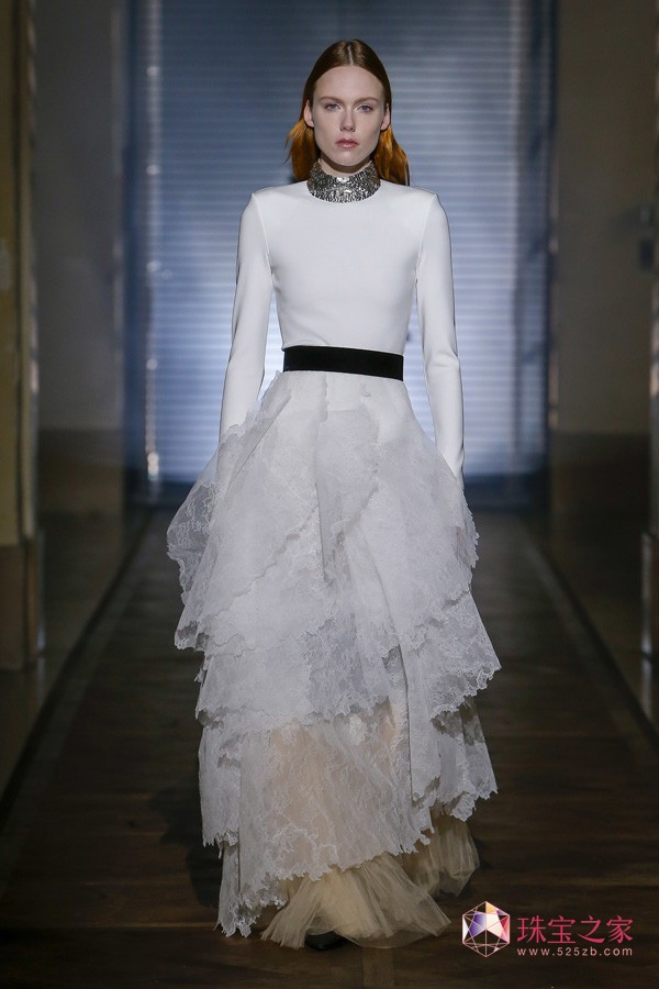 Givenchy 2018ϵи߶rb