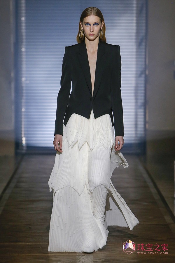 Givenchy 2018ϵи߶rb